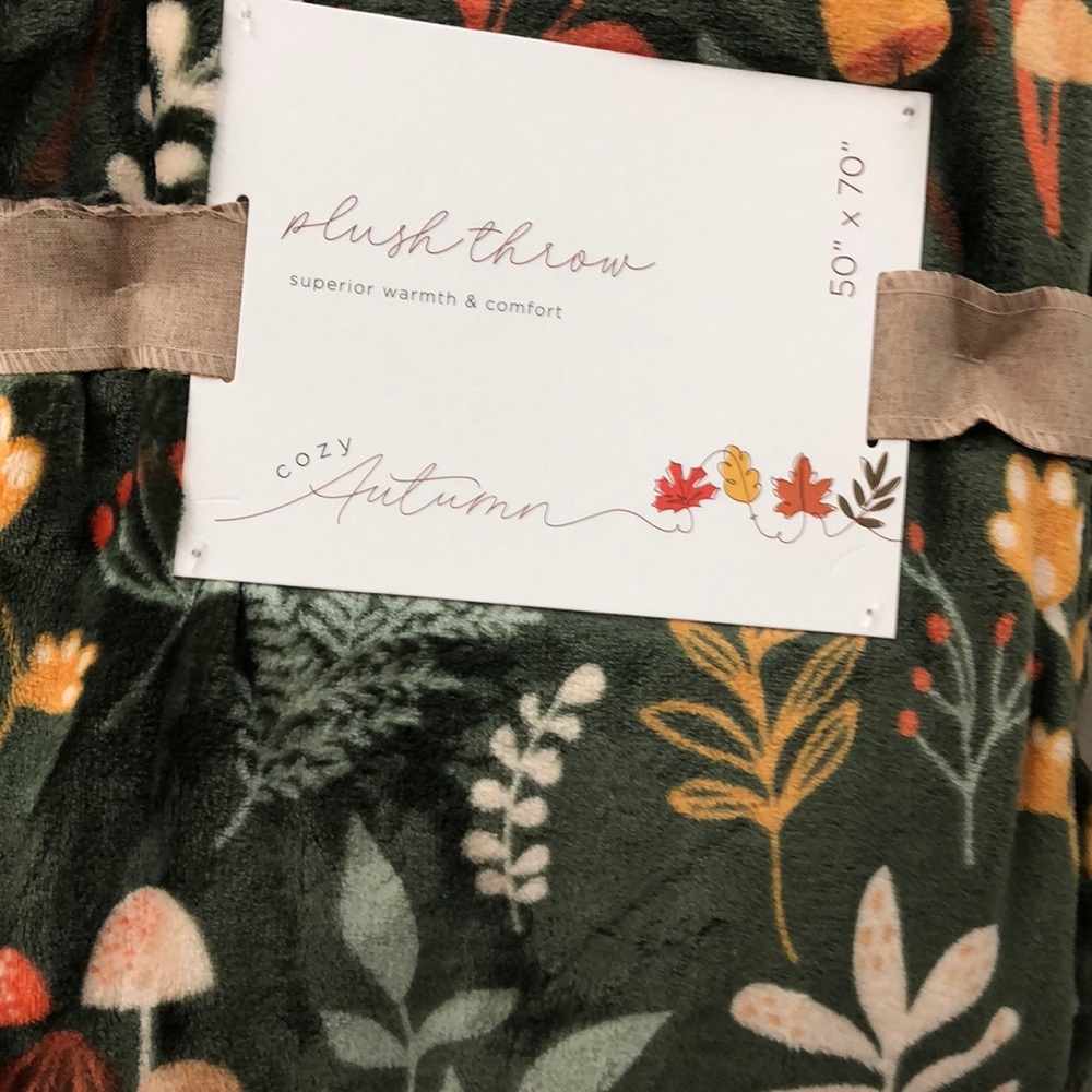 Fall nwt cozy autumn plush throw 50 x 70 cottagecore grandmacore
